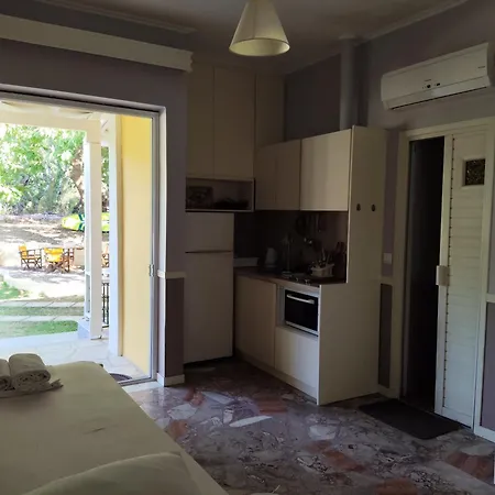 Billy's House Apartman Vaszilikí